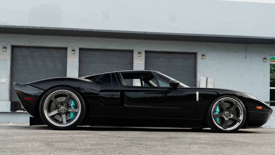 Ford GT MK1 | Black | on HRE RS105 | Polished Dark Clear