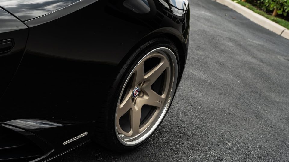 Lamborghini Huracan | Nero Noctis | on HRE 527 FMR | Satin White Gold
