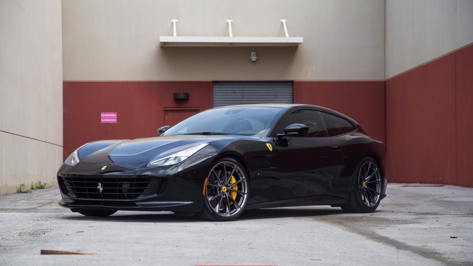 FERRARI GTC4LUSSO T ON HRE P204