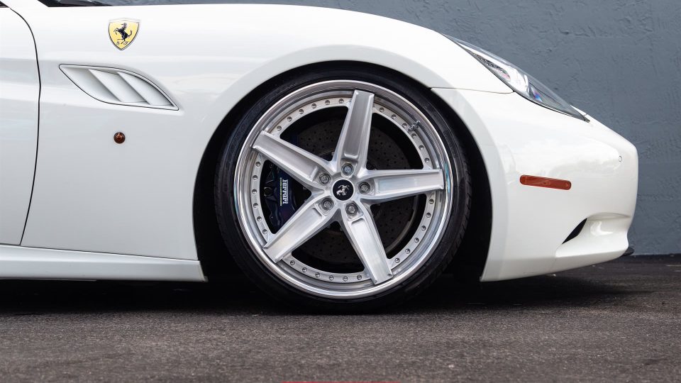 FERRARI CALIFORNIA ON ANRKY AN35