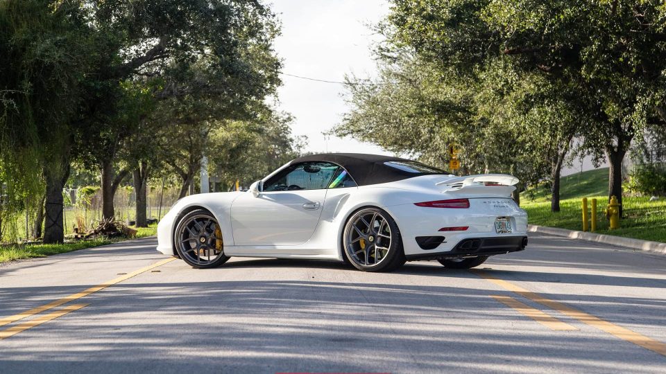 PORSCHE 991.1 TURBO S CABRIOLET ON HRE R101 LIGHTWEIGHT