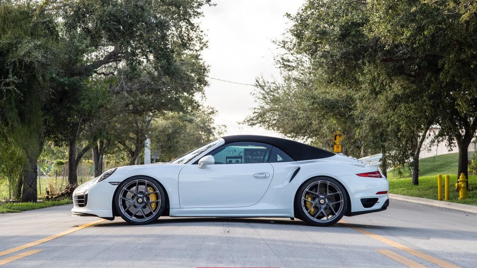 PORSCHE 991.1 TURBO S CABRIOLET ON HRE R101 LIGHTWEIGHT