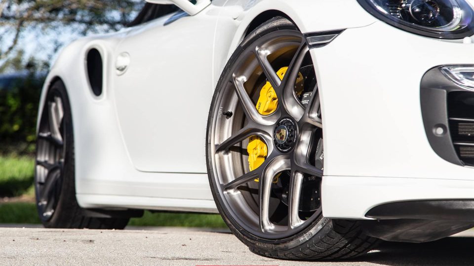PORSCHE 991.1 TURBO S CABRIOLET ON HRE R101 LIGHTWEIGHT