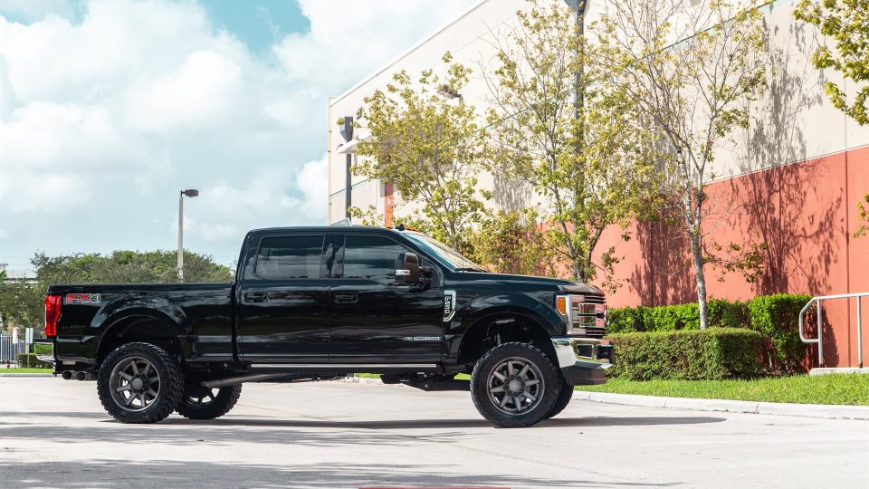 FORD F-250 ON HRE HD188