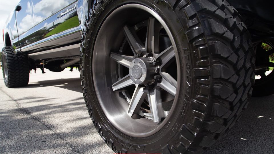 FORD F-250 ON HRE HD188