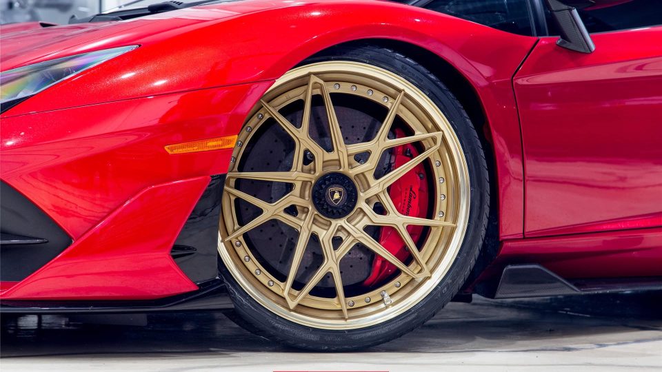 LAMBORGHINI AVENTADOR SVJ ROADSTER ON ANRKY S3-X2
