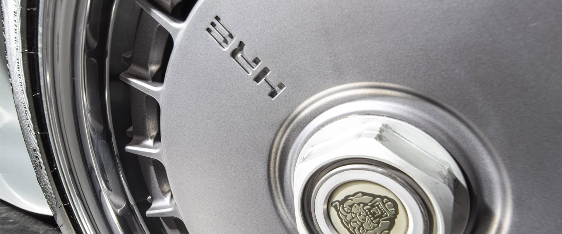 HRE 935 | Jaguar XJ220 | Wheels Boutique