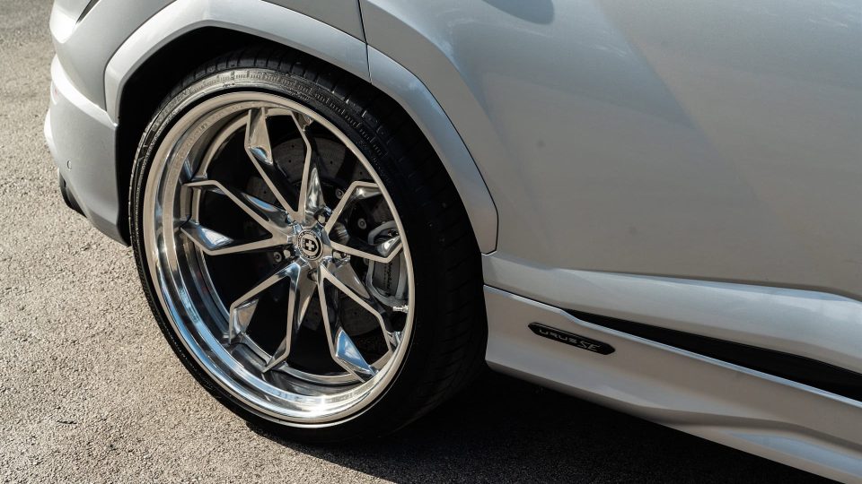Lamborghini Urus SE | Grigio Nimbus | on HRE S201H | Polished Clear