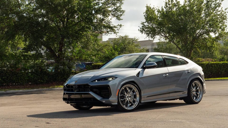 Lamborghini Urus SE | Grigio Nimbus | on HRE S201H | Polished Clear