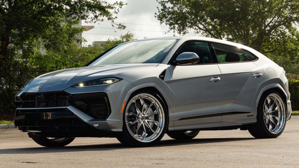 Lamborghini Urus SE | Grigio Nimbus | on HRE S201H | Polished Clear