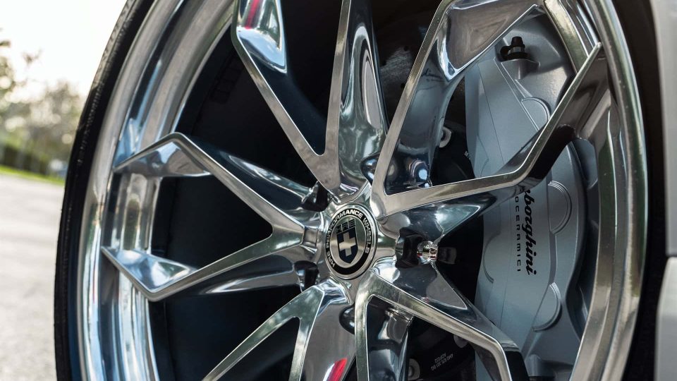 Lamborghini Urus SE | Grigio Nimbus | on HRE S201H | Polished Clear