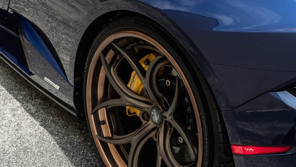 Lamborghini Huracan Tecnica | Blu Grifo | on ANRKY S3-X0 | Satin Bronze