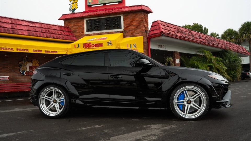 Lamborghini Urus S | Nero Noctis | 1016 Vision Widebody | on 1886 XR-003 Wheels | Brushed Clear