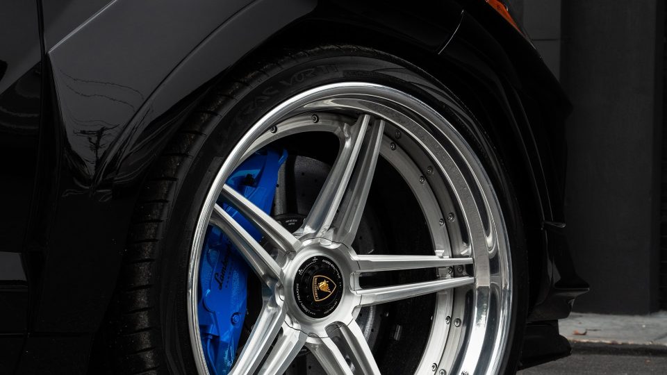 Lamborghini Urus S | Nero Noctis | 1016 Vision Widebody | on 1886 XR-003 Wheels | Brushed Clear