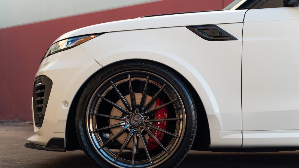 Land Rover Range Rover on Urban Auto Body Kit and 1886 Wheels