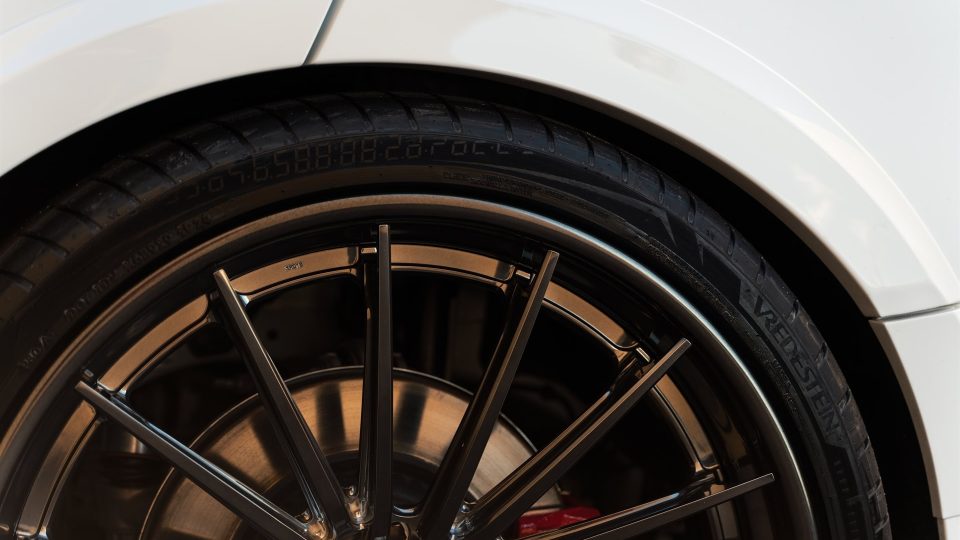 Land Rover Range Rover on Urban Auto Body Kit and 1886 Wheels