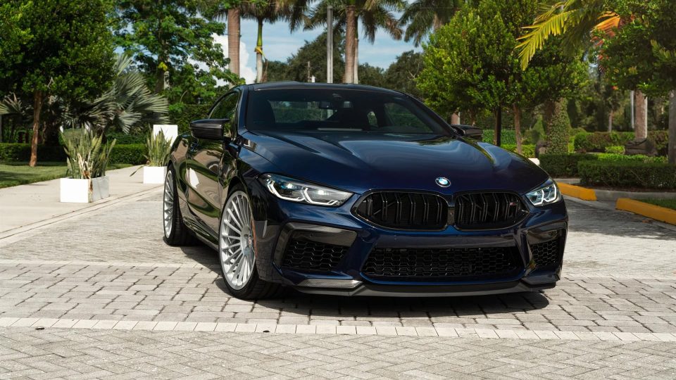 BMW M8 | Midnight Blue | on HRE 309M | Gloss Silver