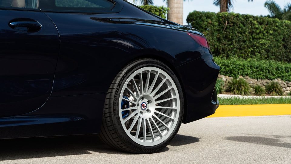 BMW M8 | Midnight Blue | on HRE 309M | Gloss Silver
