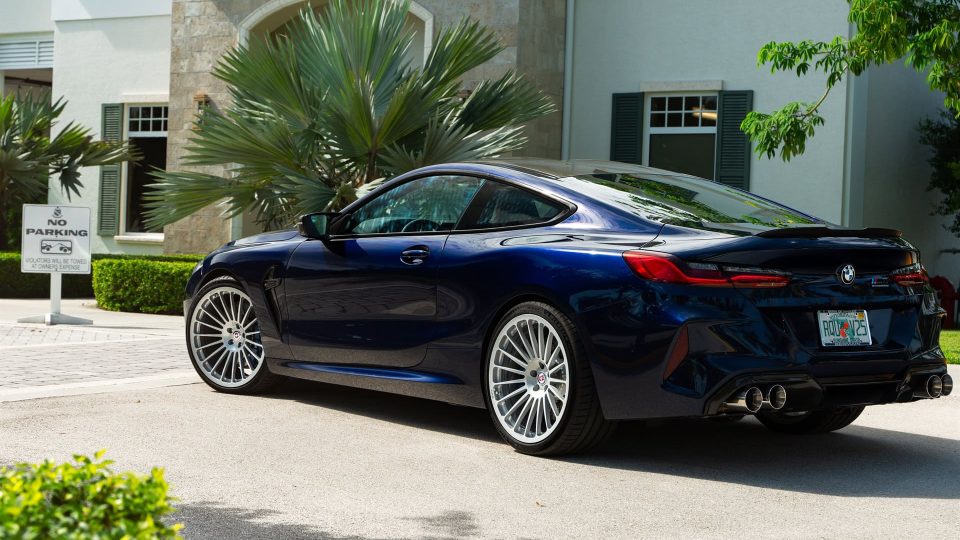 BMW M8 | Midnight Blue | on HRE 309M | Gloss Silver