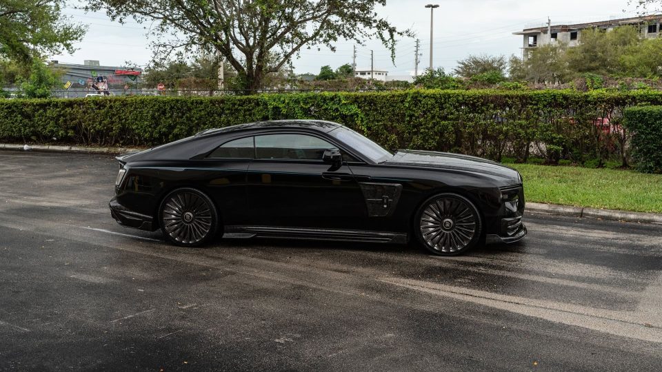 Mansory Rolls-Royce Spectre | on 1886 G100 | Mirror Polished Smoke