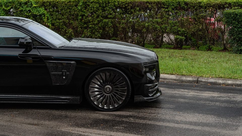 Mansory Rolls-Royce Spectre | on 1886 G100 | Mirror Polished Smoke
