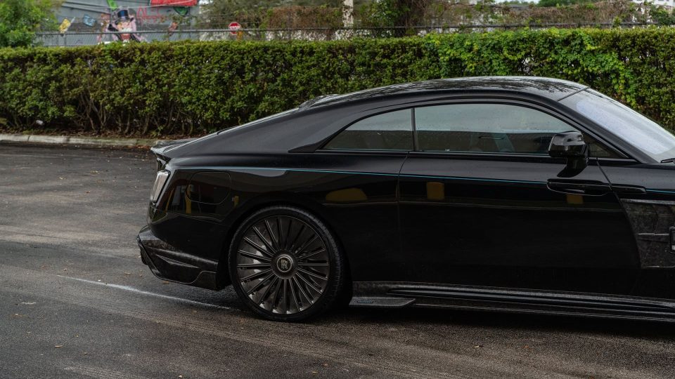 Mansory Rolls-Royce Spectre | on 1886 G100 | Mirror Polished Smoke
