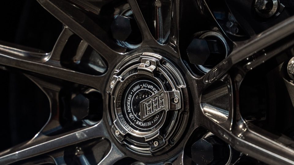Mercedes SLR-McLaren on 1886 Wheels