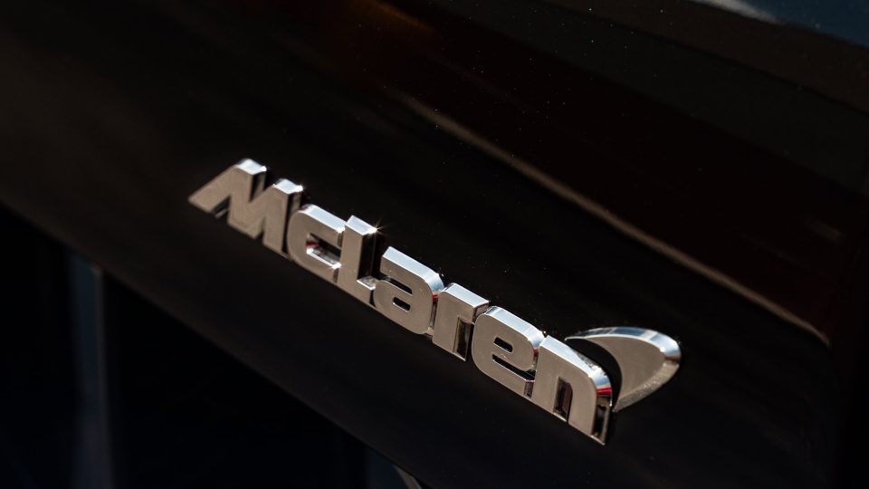 Mercedes SLR-McLaren on 1886 Wheels