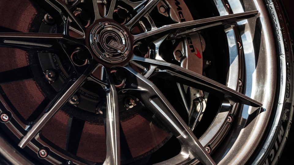 Mercedes SLR-McLaren on 1886 Wheels