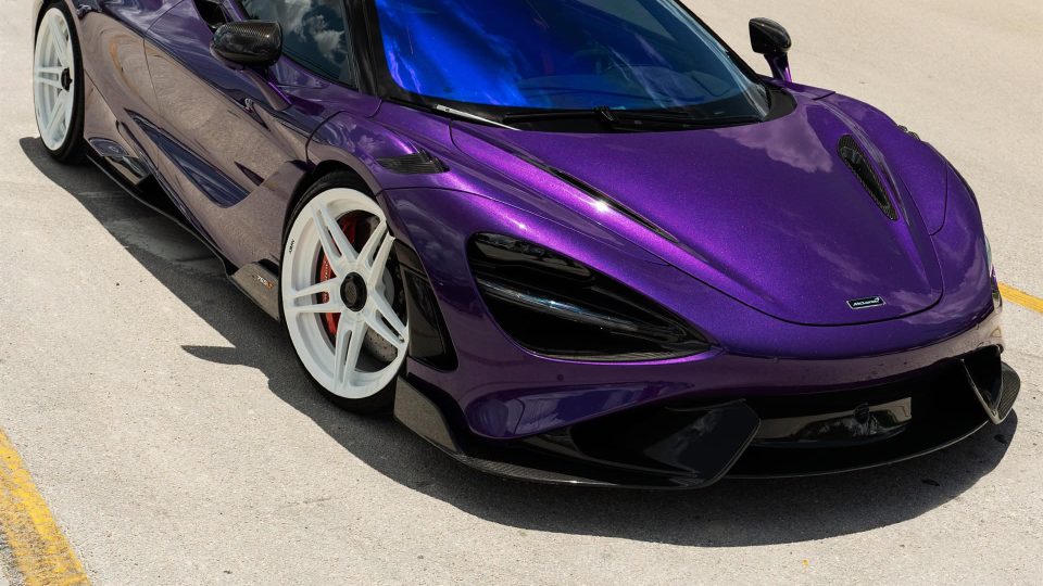 Mclaren 765LT | Lantana Purple | on ANRKY AN27 | Gloss White