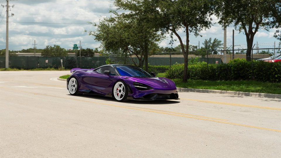 Mclaren 765LT | Lantana Purple | on ANRKY AN27 | Gloss White