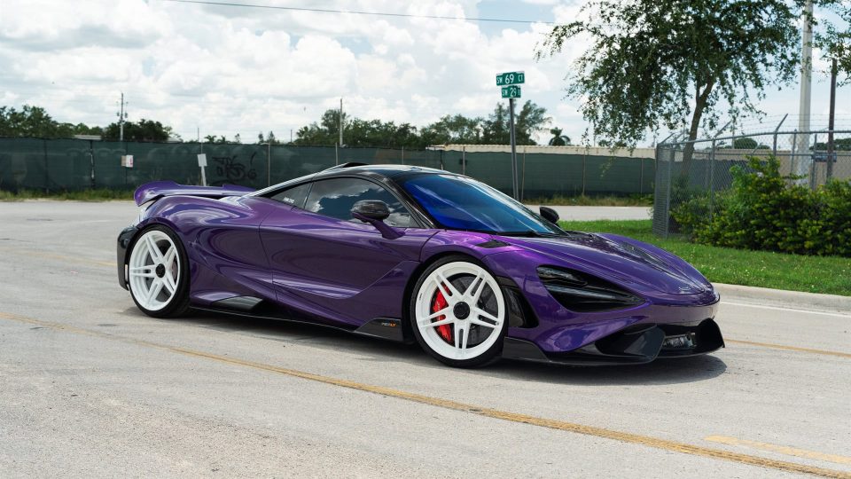 Mclaren 765LT | Lantana Purple | on ANRKY AN27 | Gloss White