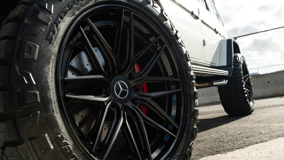 Mercedes Benz AMG G63 4×4 Squared | Polar White | on 1886 XR004 Wheels | Satin Black