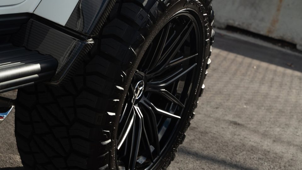 Mercedes Benz AMG G63 4×4 Squared | Polar White | on 1886 XR004 Wheels | Satin Black