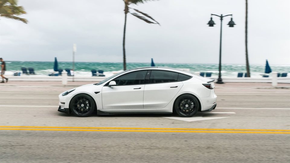 HRE FF21 | Tesla Model 3