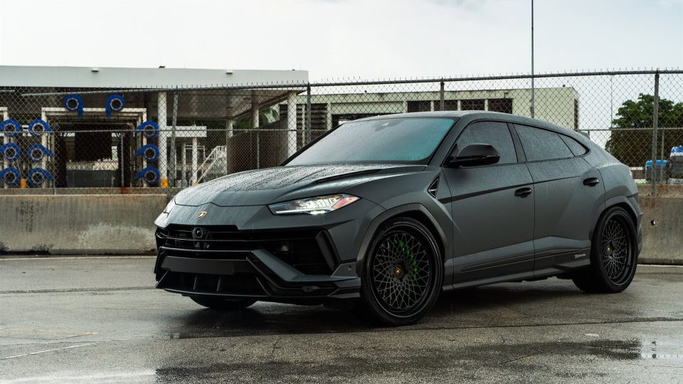 Lamborghini Urus Performante | Grigio Telesto Matt | on 1886 S009 | Satin Black