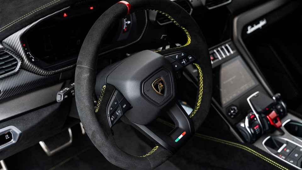 Lamborghini Urus Performante | Grigio Telesto Matt | on 1886 S009 | Satin Black