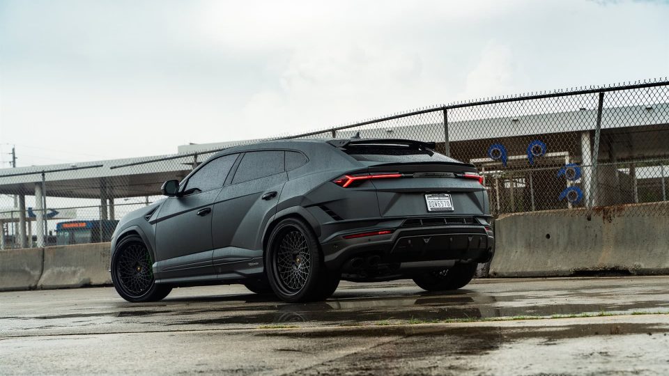 Lamborghini Urus Performante | Grigio Telesto Matt | on 1886 S009 | Satin Black