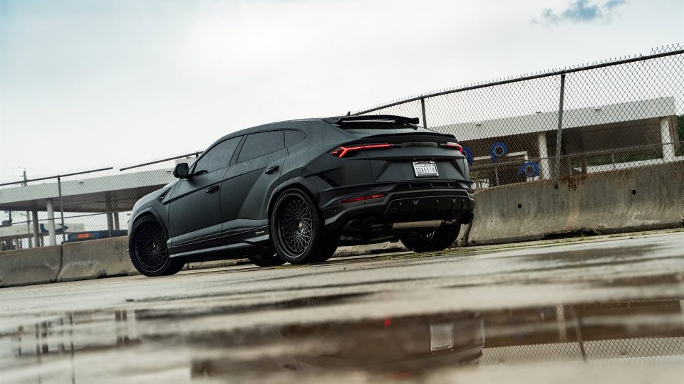 Lamborghini Urus Performante | Grigio Telesto Matt | on 1886 S009 | Satin Black