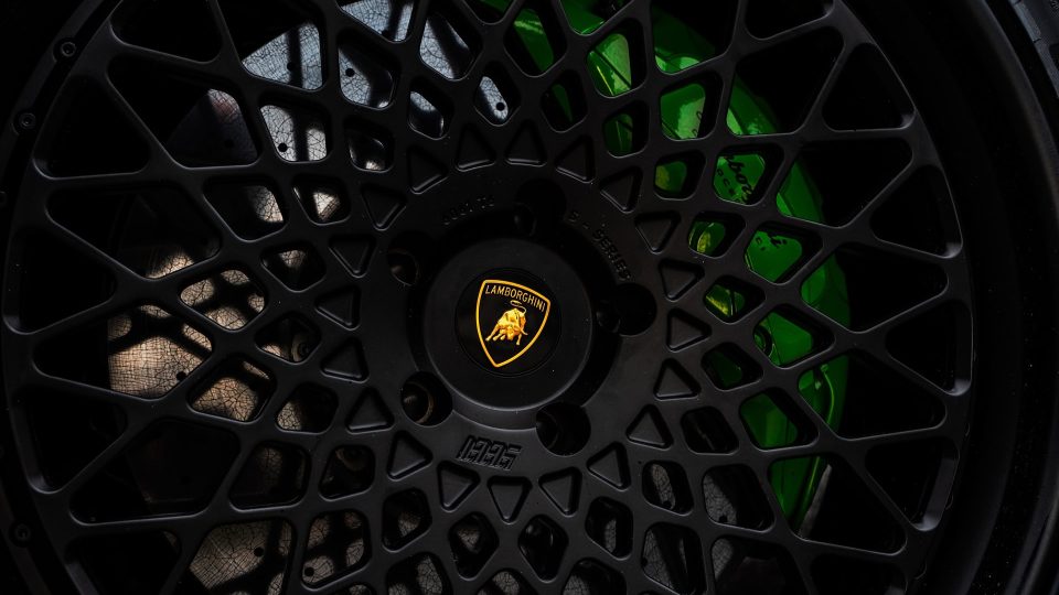 Lamborghini Urus Performante | Grigio Telesto Matt | on 1886 S009 | Satin Black