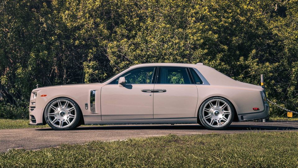 Rolls Royce Phantom on Mansory Kit