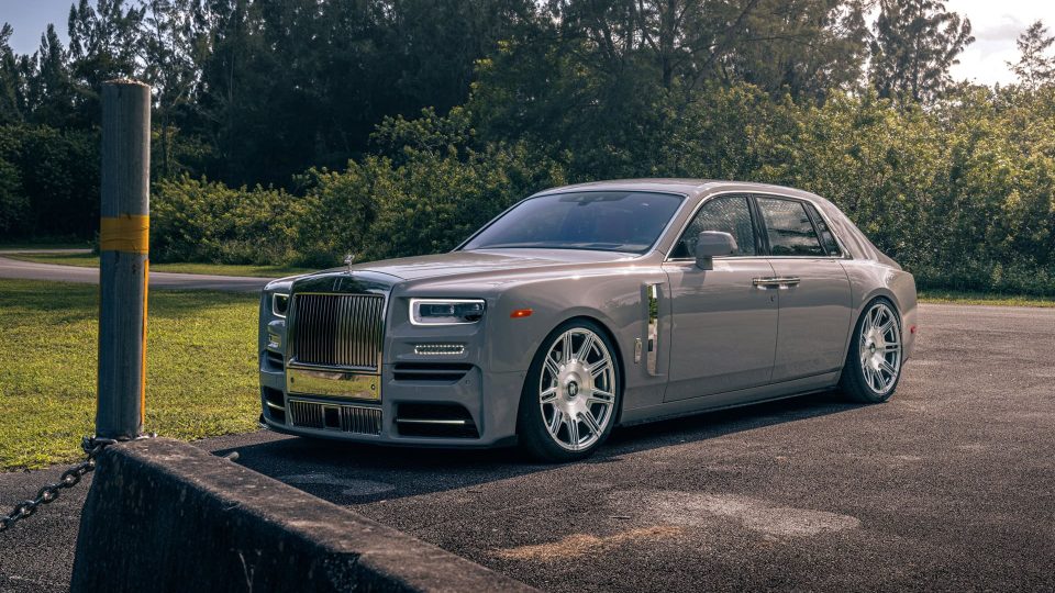 Rolls Royce Phantom on Mansory Kit