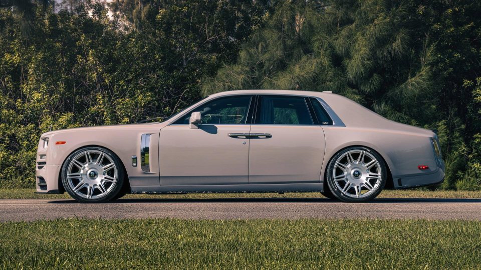 Rolls Royce Phantom on Mansory Kit