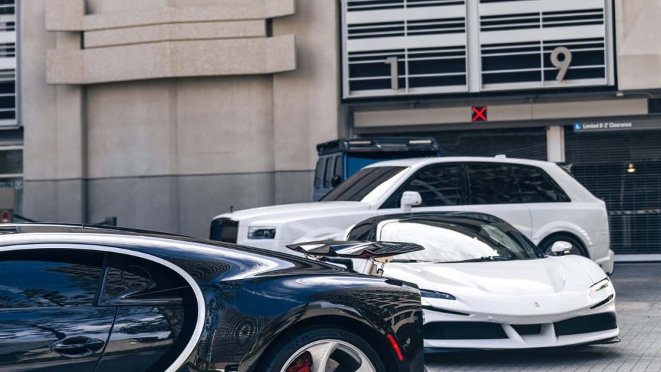 Bugatti Chiron | on HRE 522M | Brushed Clear