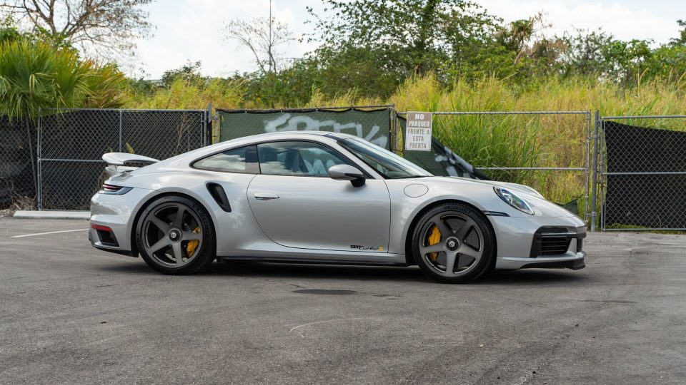 Porsche 992 Turbo S | GT Silver | on HRE 305M | Frozen Dark Polished