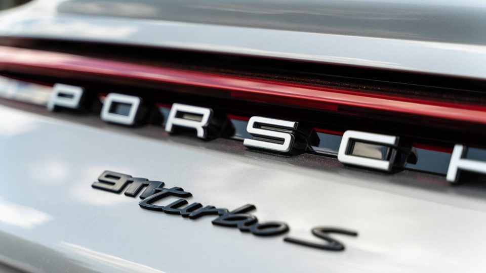 Porsche 992 Turbo S | GT Silver | on HRE 305M | Frozen Dark Polished