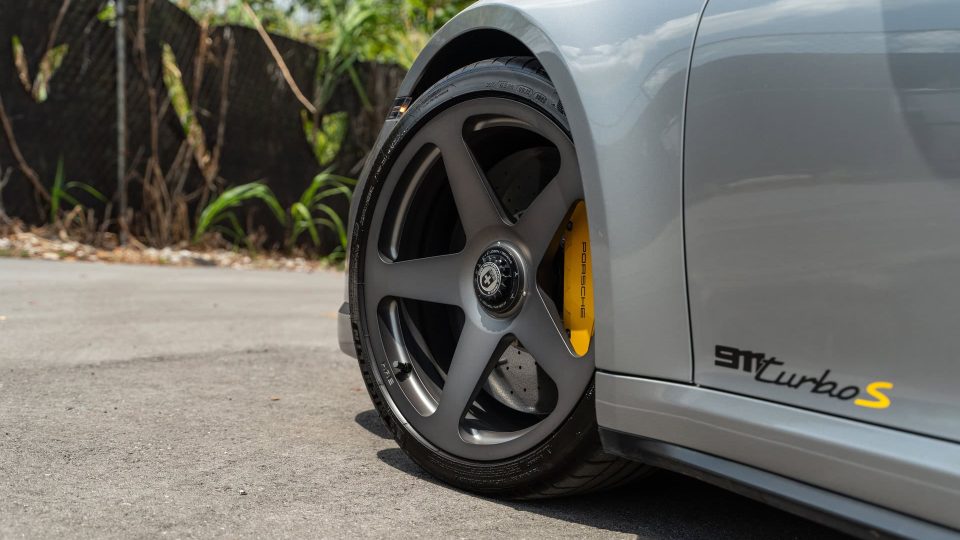 Porsche 992 Turbo S | GT Silver | on HRE 305M | Frozen Dark Polished