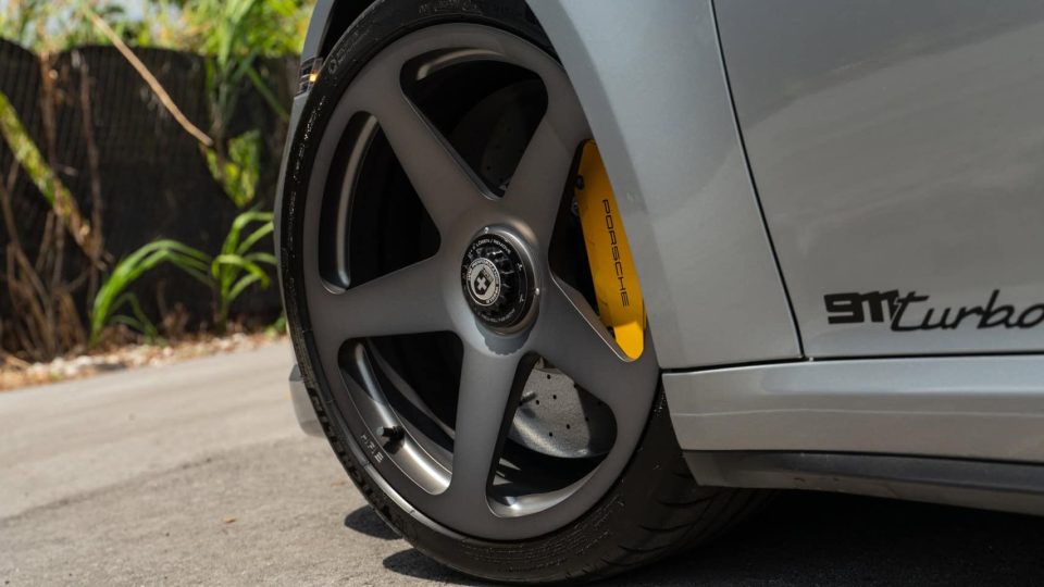 Porsche 992 Turbo S | GT Silver | on HRE 305M | Frozen Dark Polished
