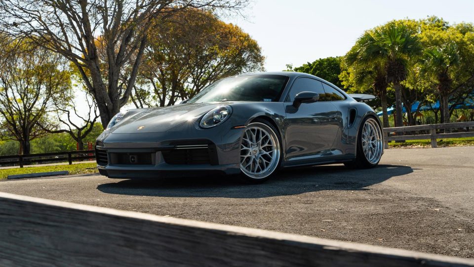 Porsche 992 Turbo S | Artic Gray | on HRE 520 FMR | Brushed Clear