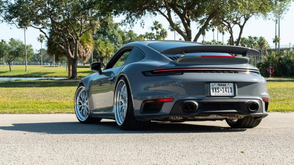 Porsche 992 Turbo S | Artic Gray | on HRE 520 FMR | Brushed Clear